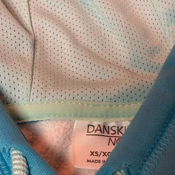 Danskin Hooded Pullover/Hoodie - Picture 7 of 9